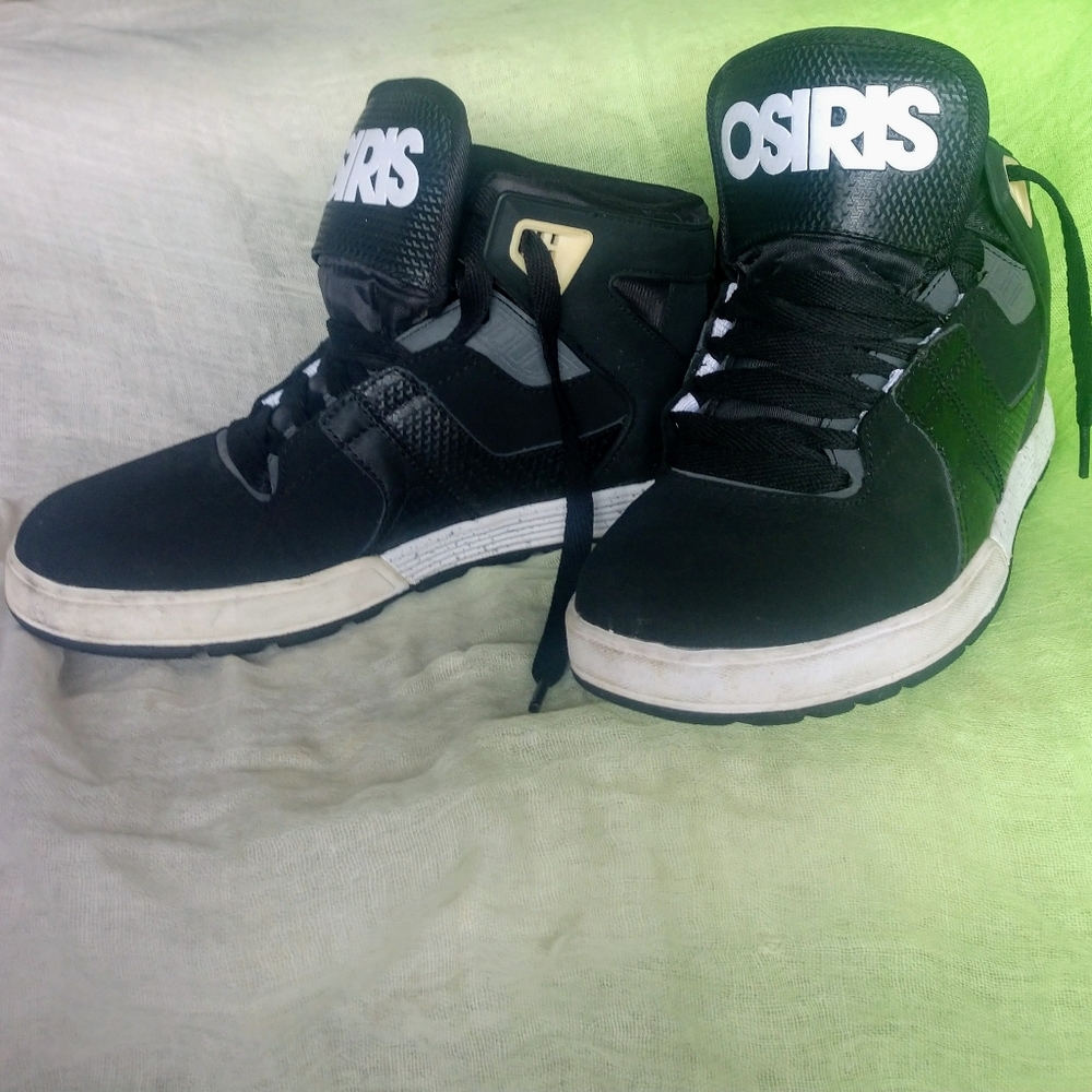 Osiris Black and White High Top Skate Shoes